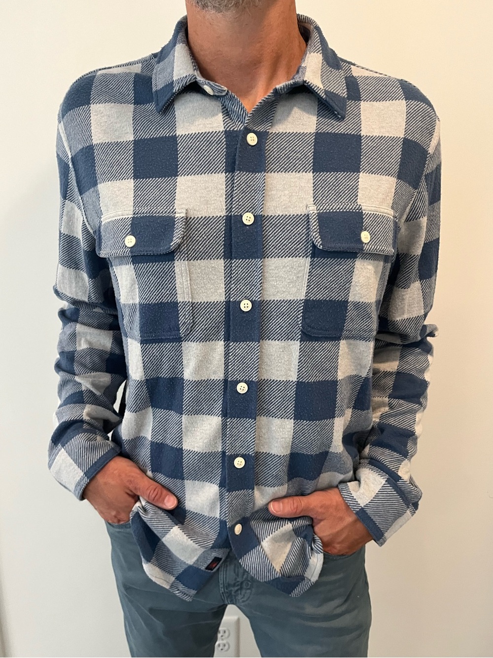 🖤 Faherty |Size L | Blue and Cream Buffalo Soft-Brushes Plaid Button-Up Shirt